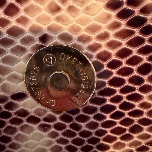 Dragon Purse - Picture 9 of 11